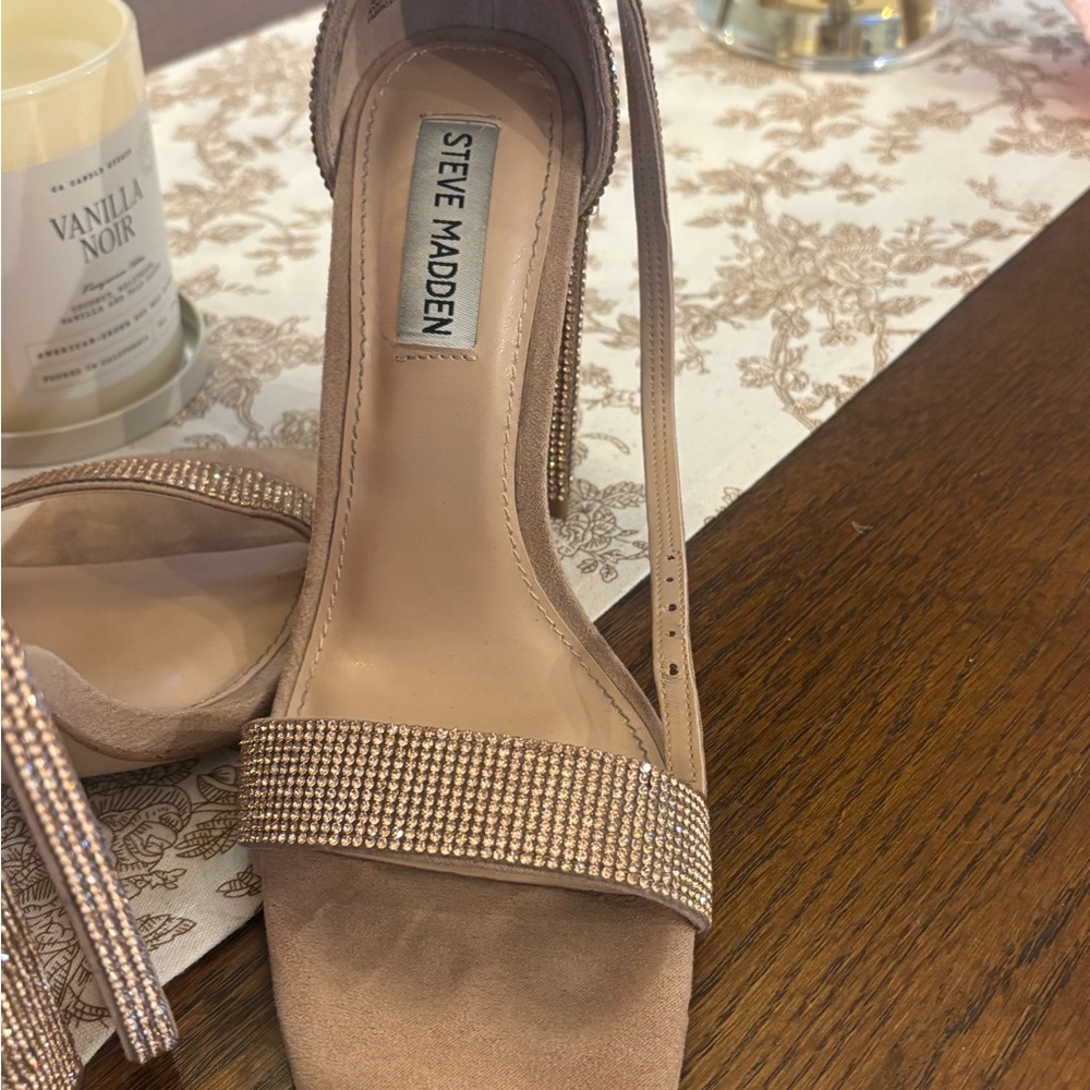 Steve Madden Blush Heels with Sparkling Embellishments - Picture 2 of 5